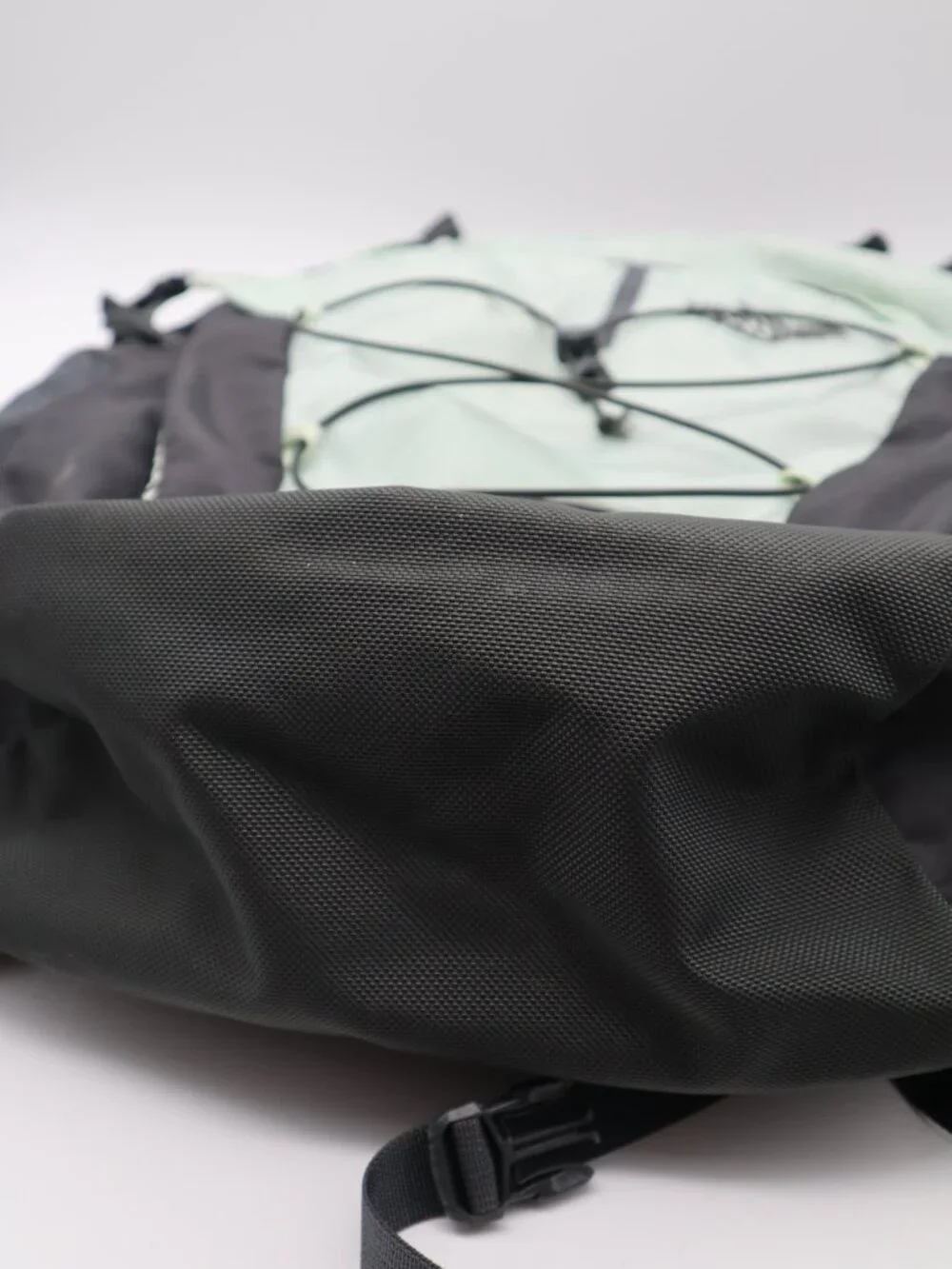 The North Face Borealis Backpack Day Pack Bag Flexvent Laptop Travel Green Gray